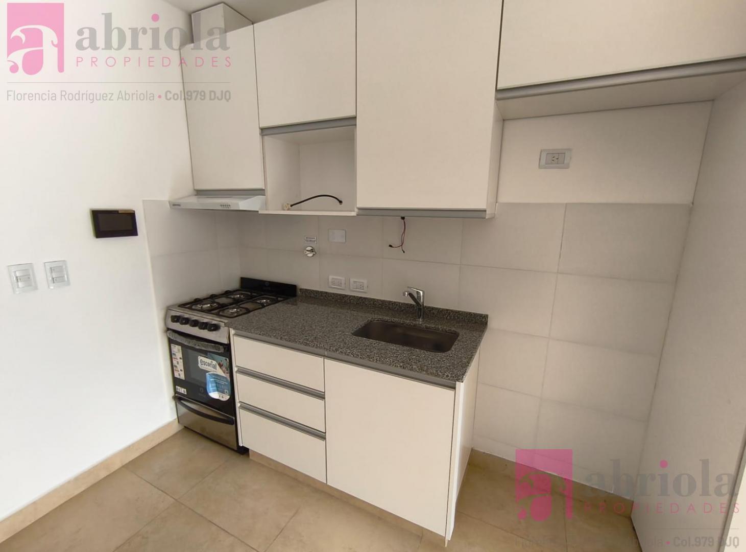 Foto de Departamento de 2 Ambientes en Alquiler excelente ubicacion de Quilmes, imagen 2