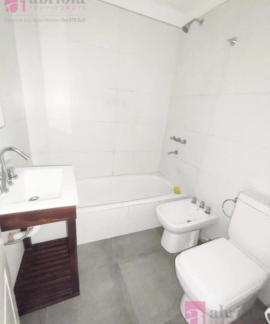 Departamento 2 Ambientes en Alquiler excelente ubicacion de Quilmes Oeste !!! 2