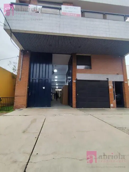 Galpón en Alquiler excelente ubicacion de Quilmes Oeste 3
