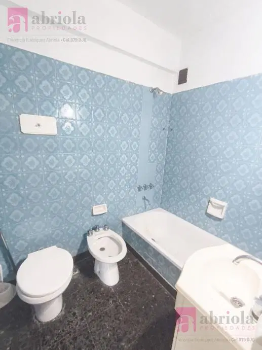 Departamento de 3 Ambientes Apto Profesional en Quilmes Centro 2