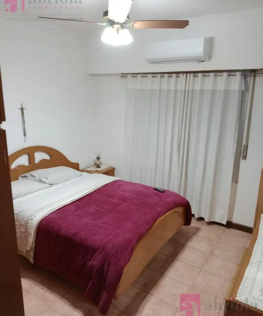 Casa en alquiler en Ezpeleta Este 3
