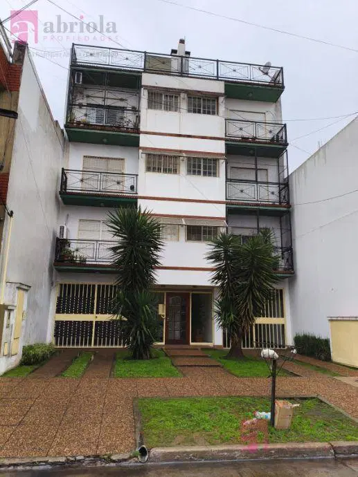 Departamento de 3 Ambientes en Alquiler, excelente ubicacion de Quilmes Oeste 3