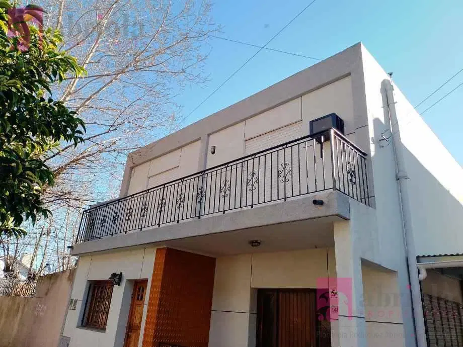 PH de 2 Ambientes en Alquiler, excelente ubicacion de Quilmes Oeste 2