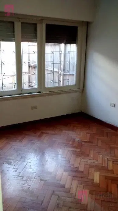 CASA PH de 3 Ambientes en Alquiler excelente ubicacion de Quilmes 2