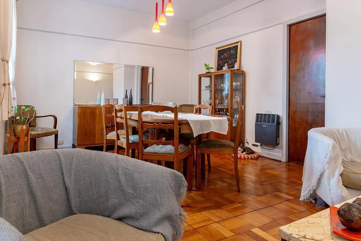 Venta depto en duplex 3 amb con terraza propia en Almagro 5