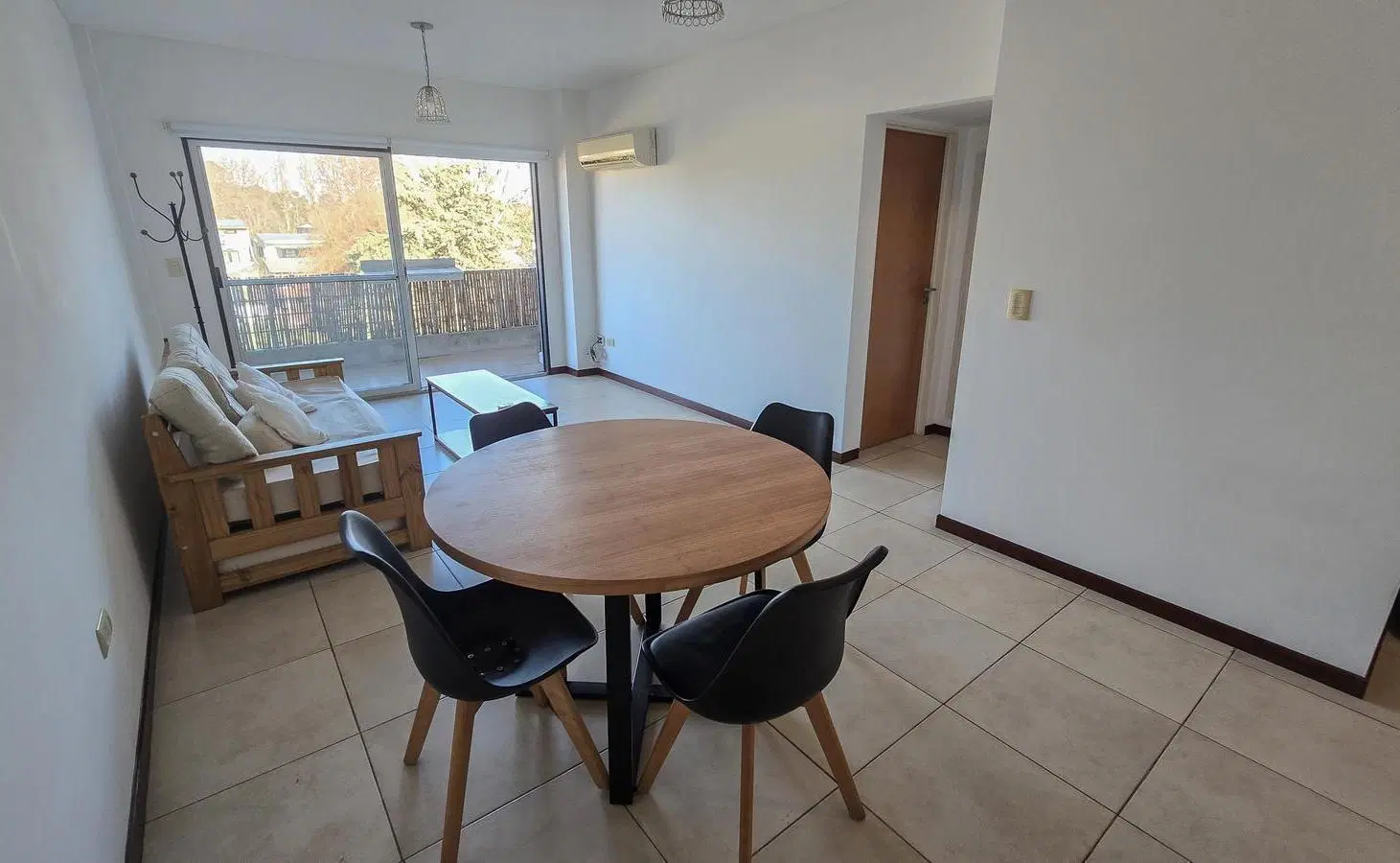 Alquiler departamento 2 amb con cochera y balcon 4