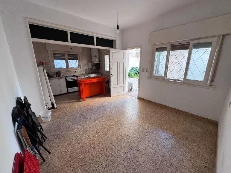 Propiedad para alquiler comercial en Ballester centro 5
