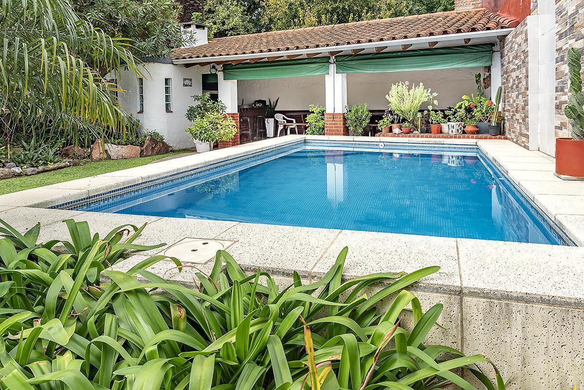 Foto de CASA DE 3 AMBIENTES C/ COCHERA Y PILETA - TIGRE, imagen 1