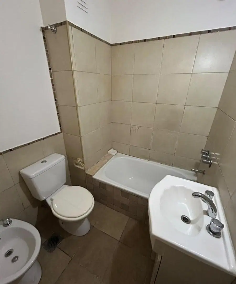 Departamento primer piso por escalera 5