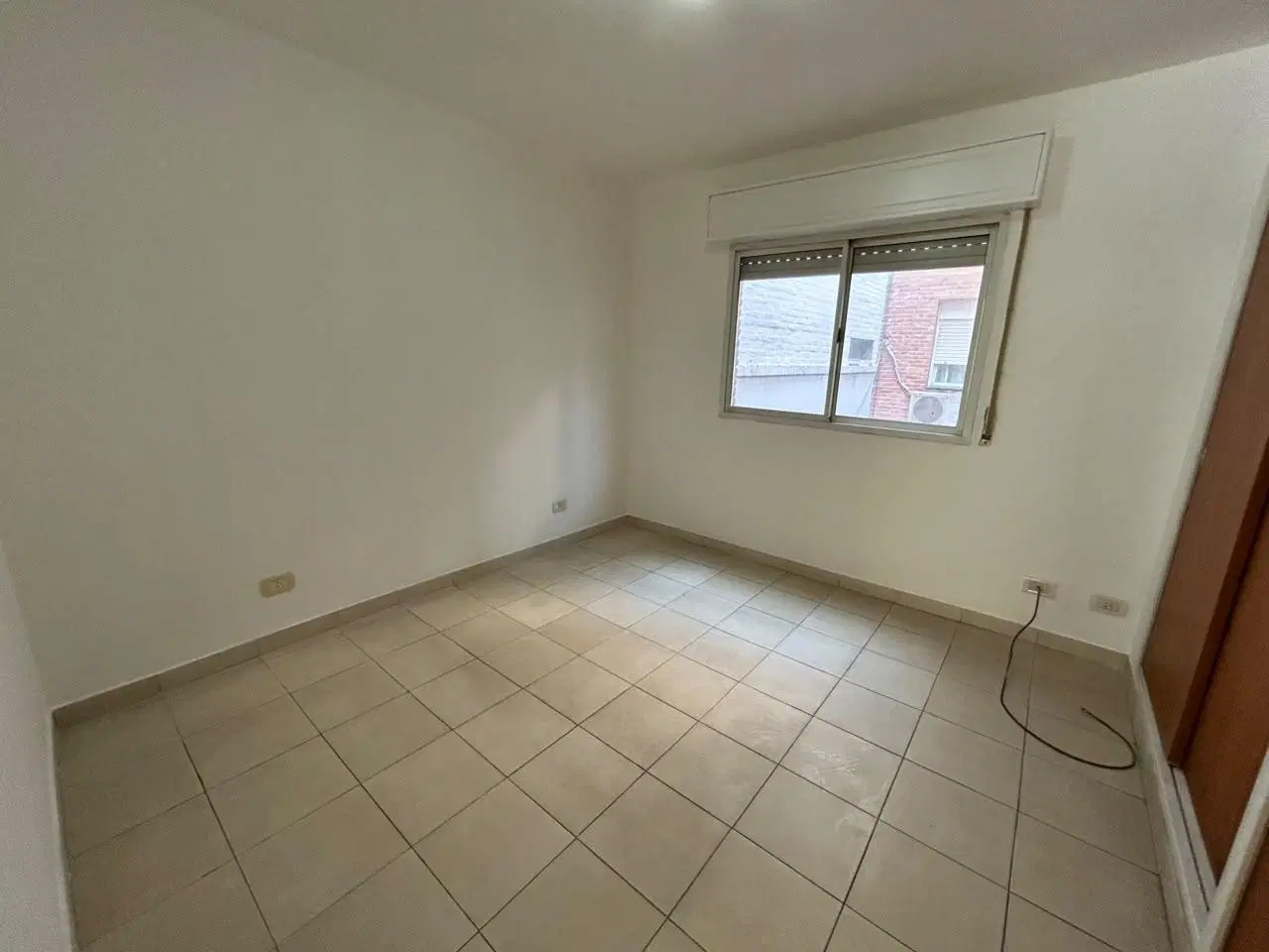 Departamento primer piso por escalera 1
