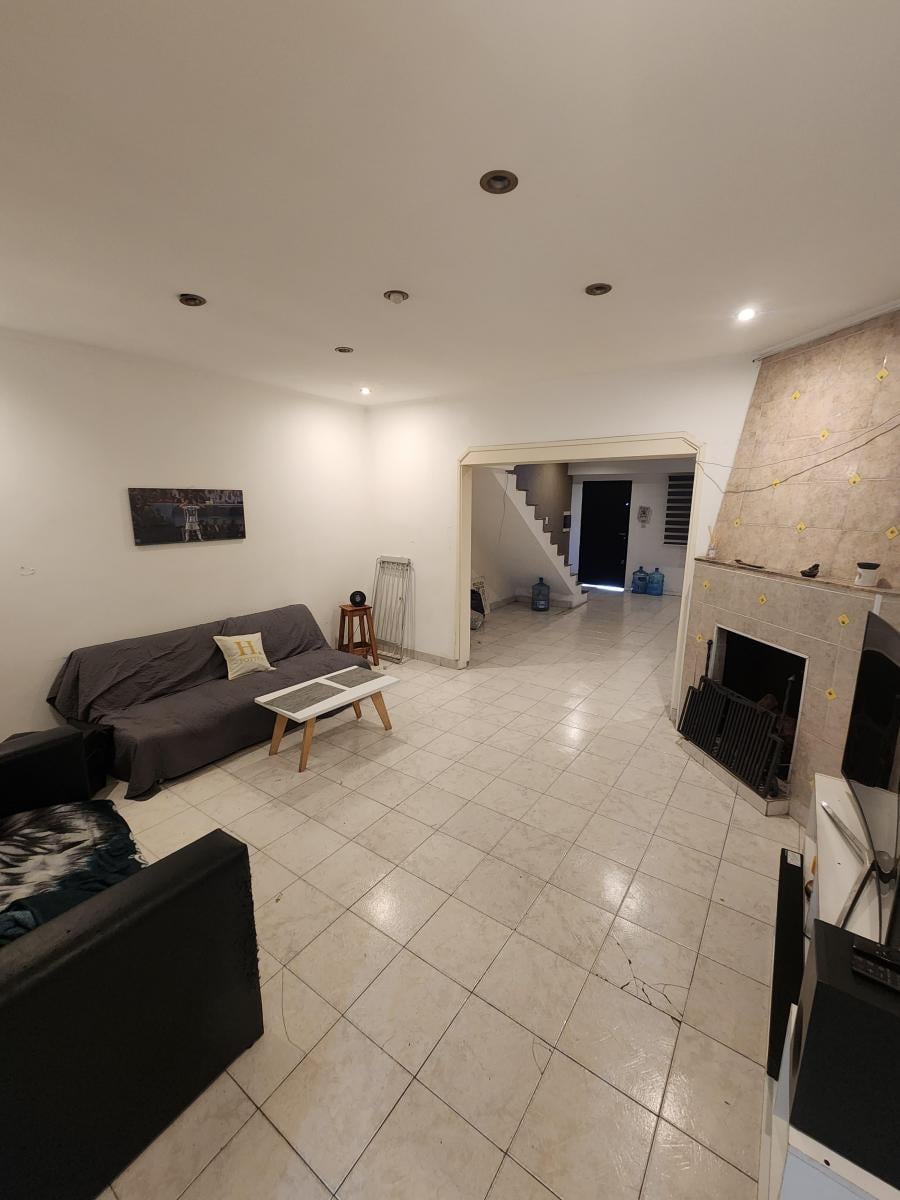 Departamento tipo casa 4 ambientes
