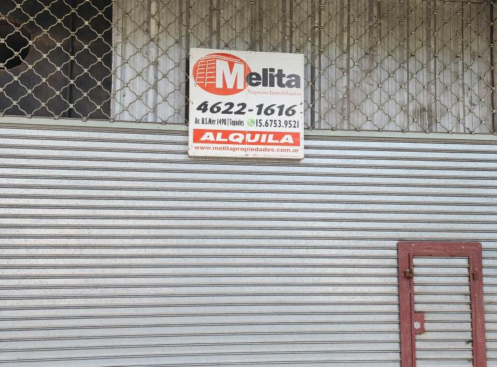 Local comercial en alquiler en Villa Celina  3