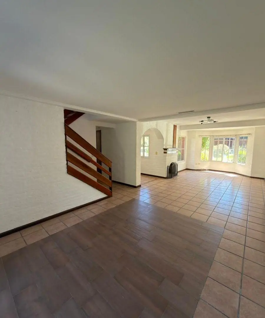 PROPIEDAD EN VENTA- ECHEVERRÍA DEL LAGO 5