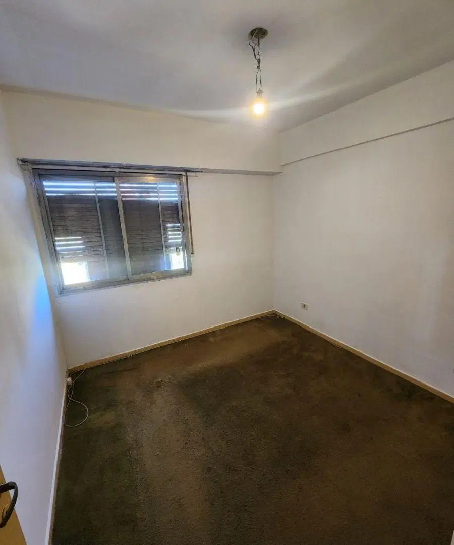 Departamento en alquiler de 2 dormitorios c/ cochera en Villa Celina 3