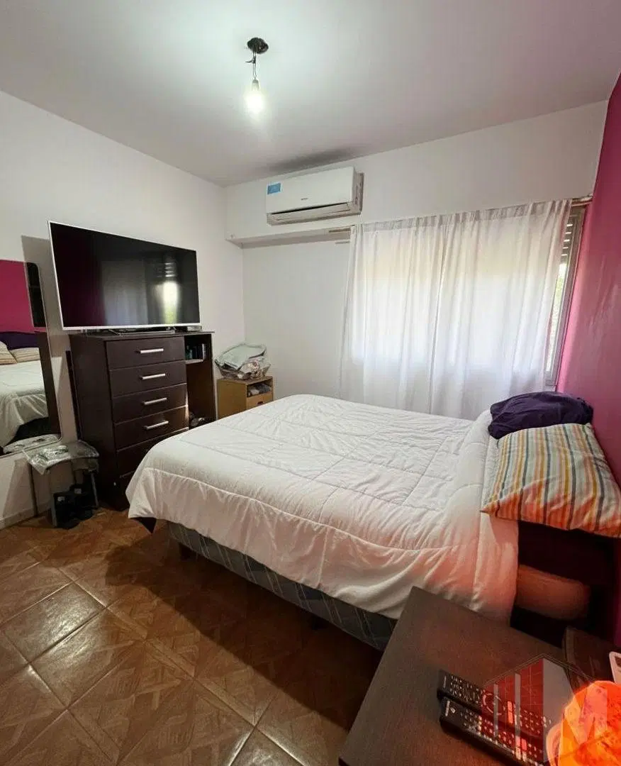 Departamento en venta c/ cochera en Villa Celina 3
