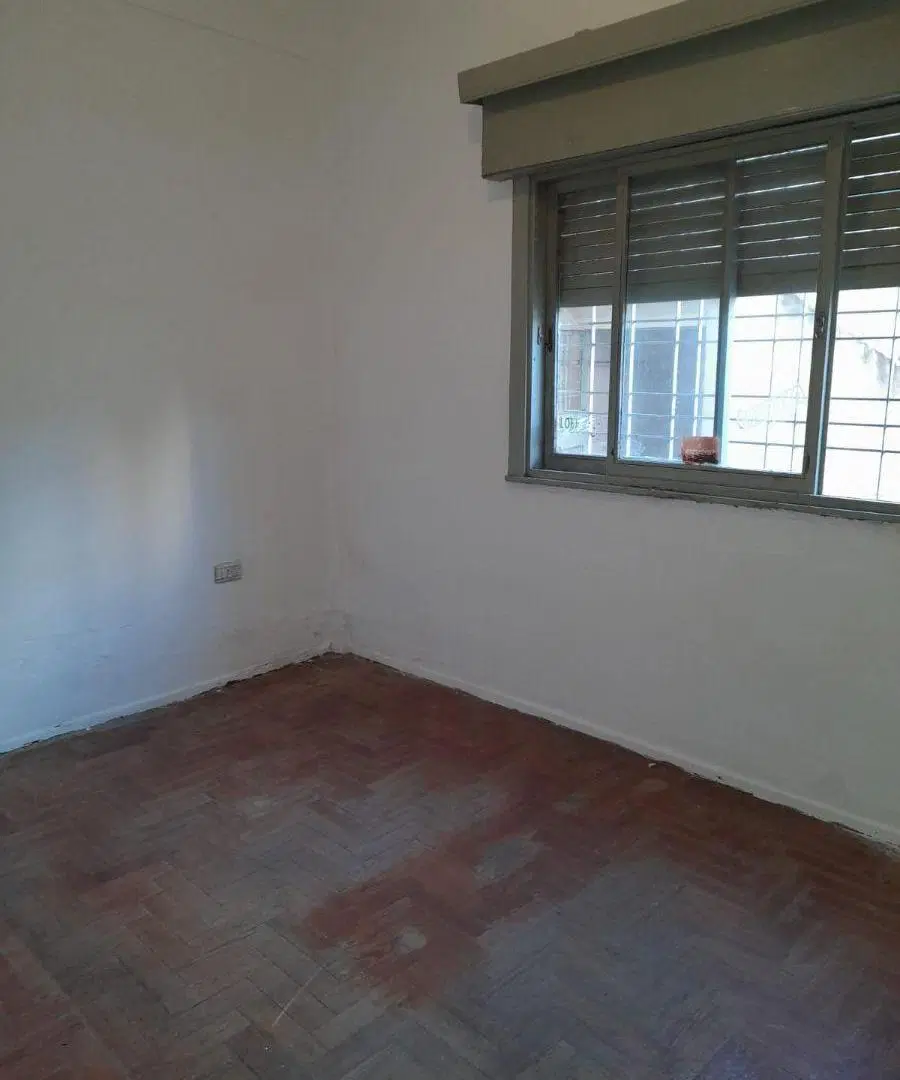PH en venta de 2 dormitorios c/ cochera en La Tablada 3