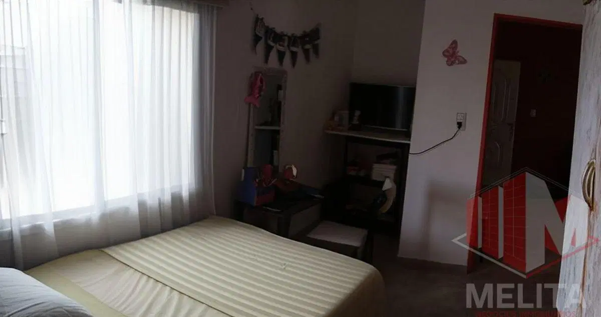 Casa multifamiliar con cochera en Aldo Bonzi 3