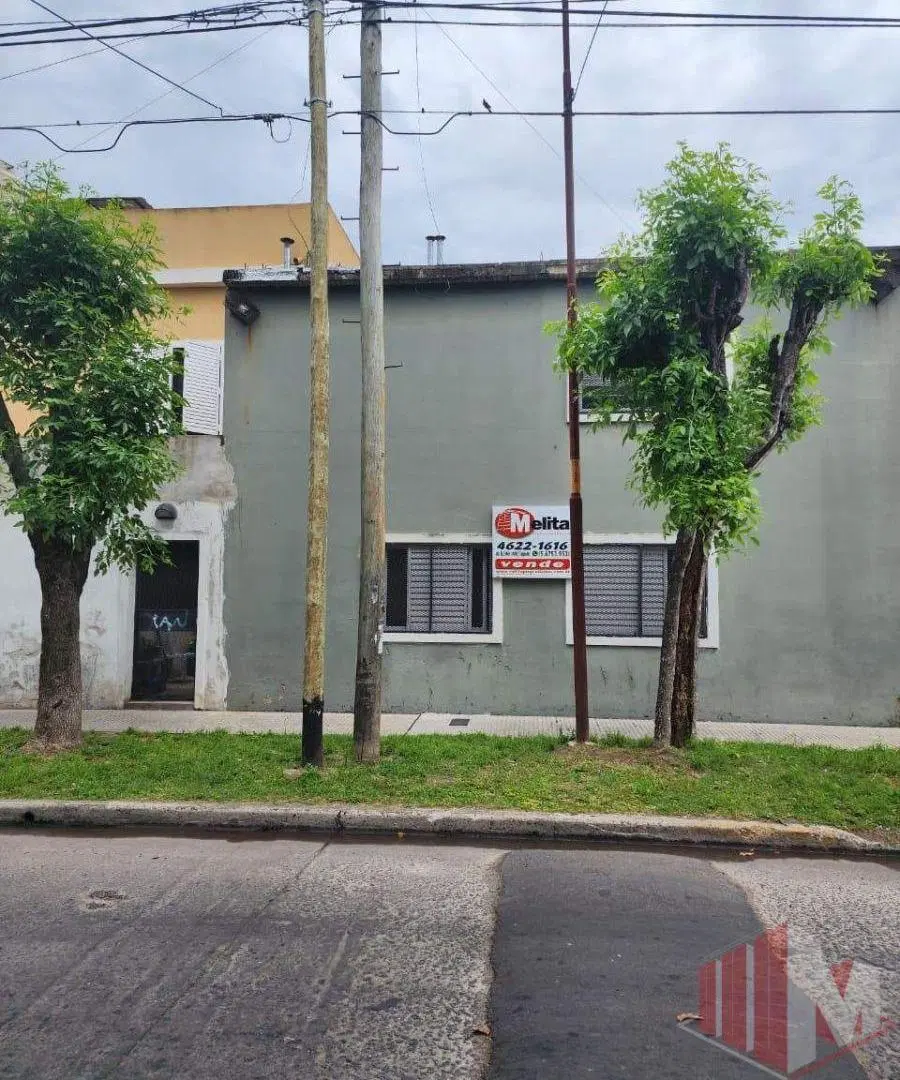 Casa multifamiliar con cochera en Aldo Bonzi 5
