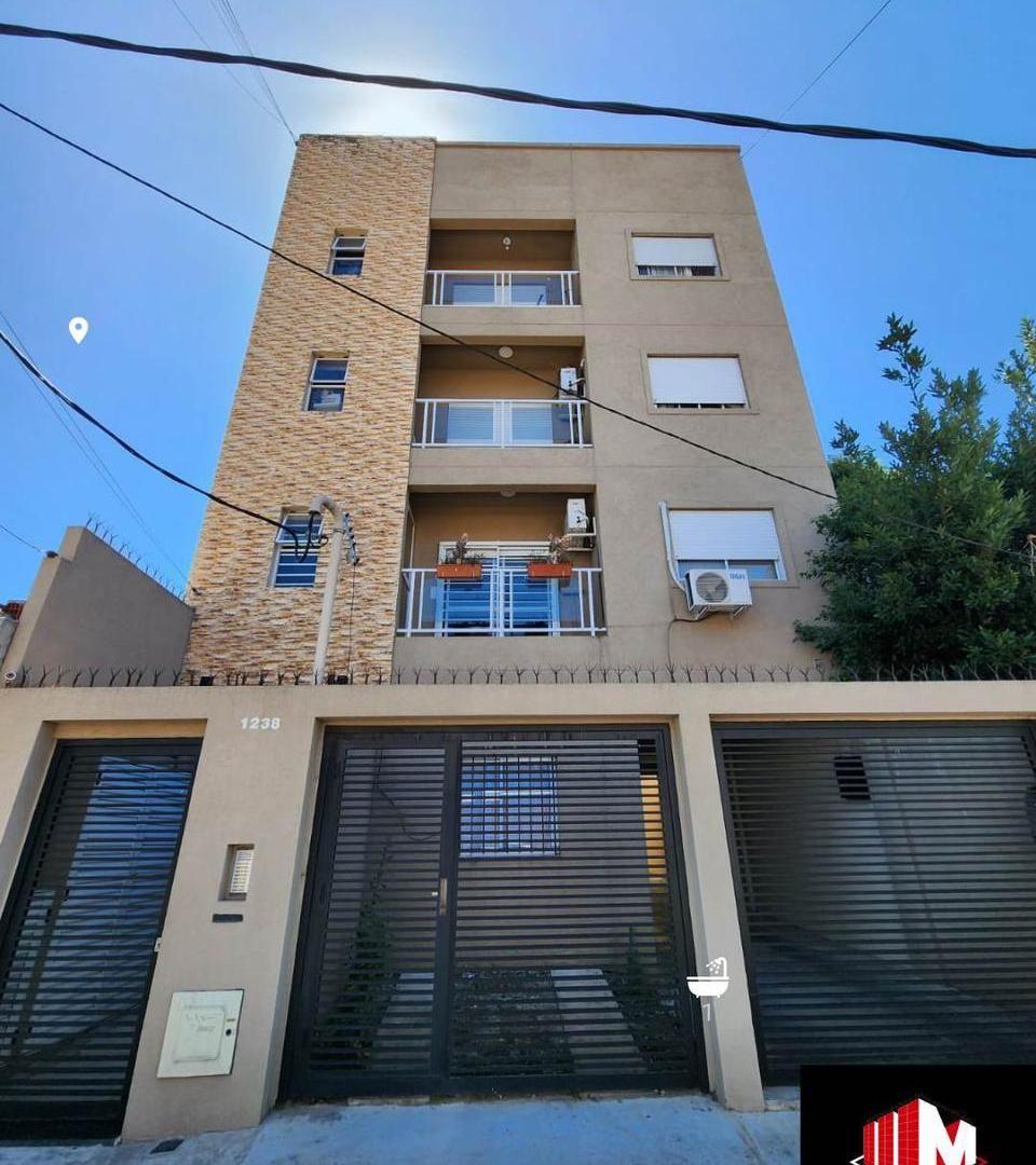 HERMOSO DEPARTAMENTO DE DOS AMBIENTES