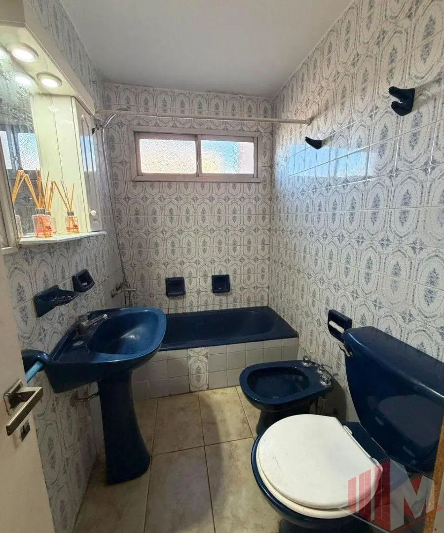 Departamento en alquiler c/ cochera en Tapiales 8