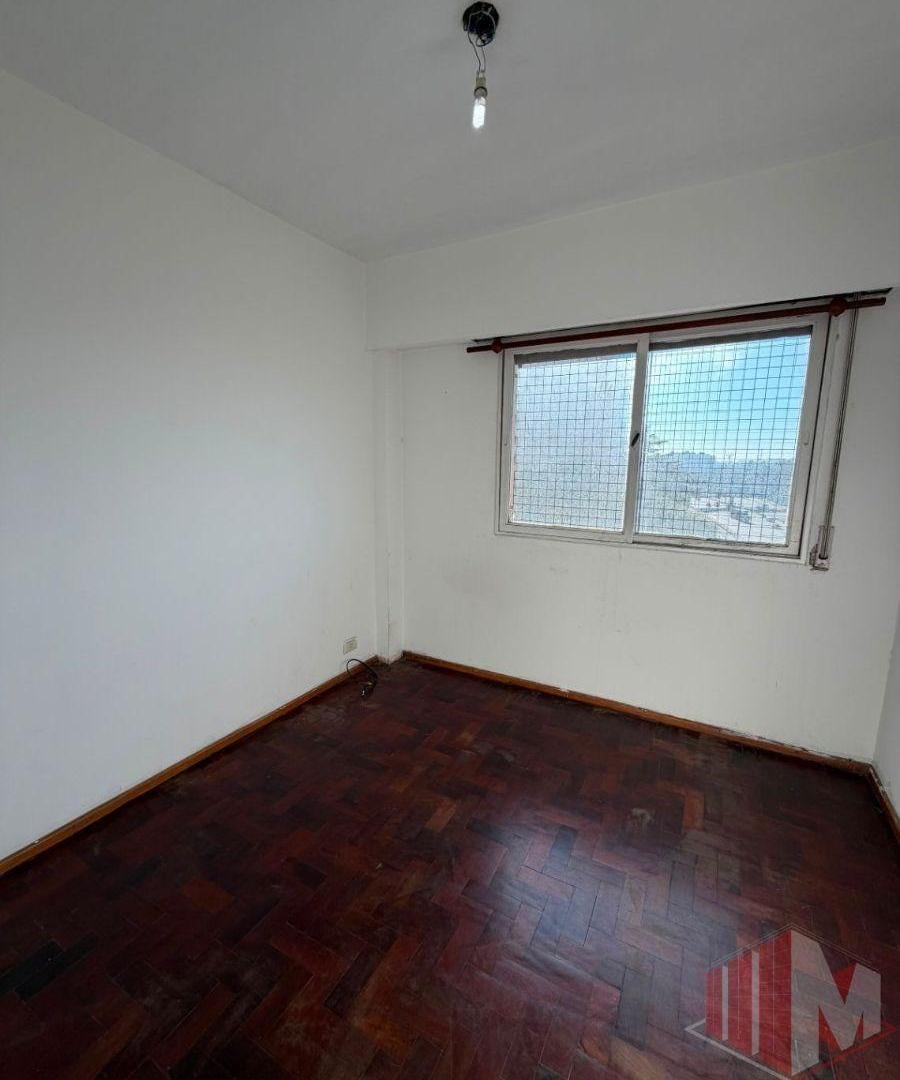 Foto de Departamento en alquiler c/ cochera en Tapiales, imagen 1