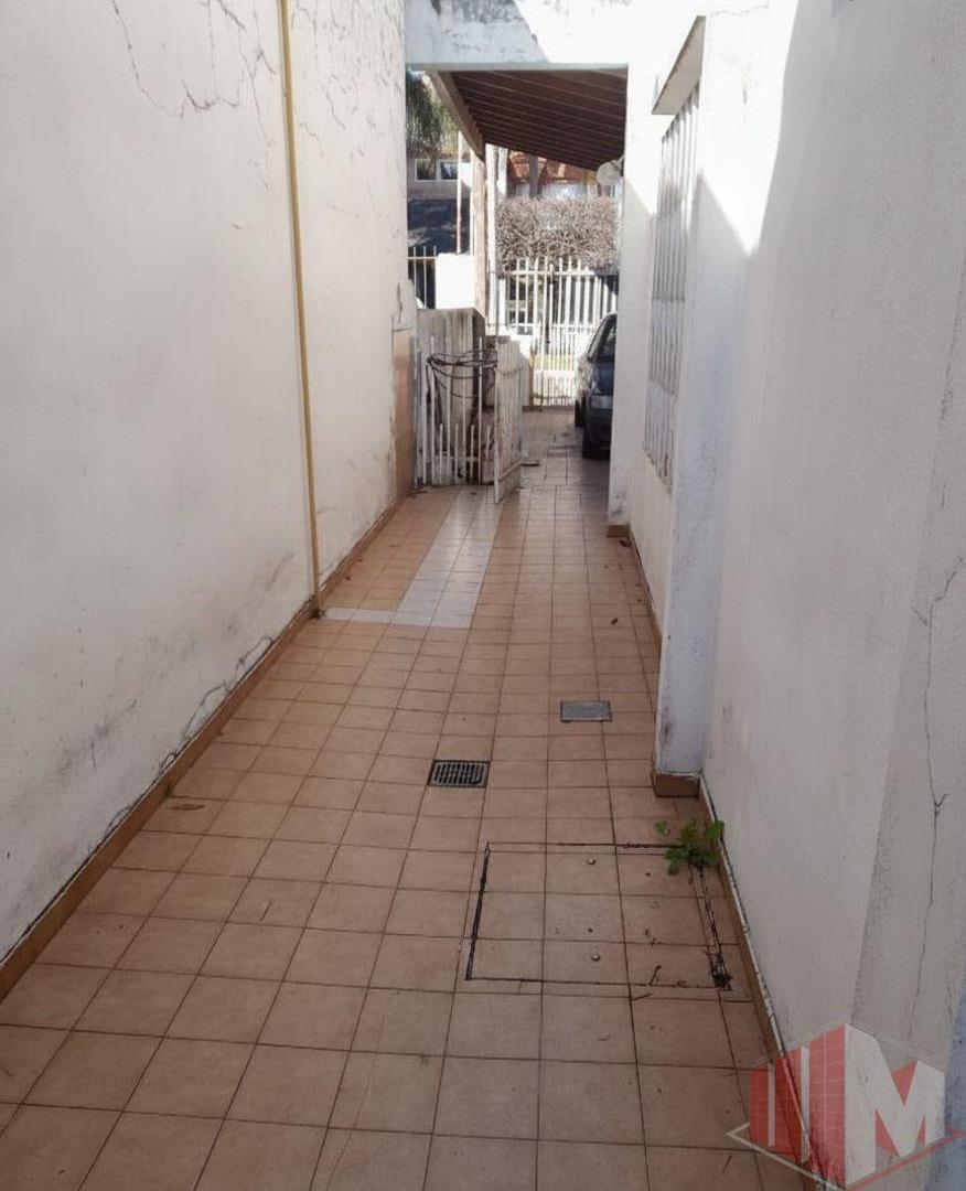 Foto de VIVIENDA A REFACCIONAR. MUY BUENA UBICACIÓN, imagen 5
