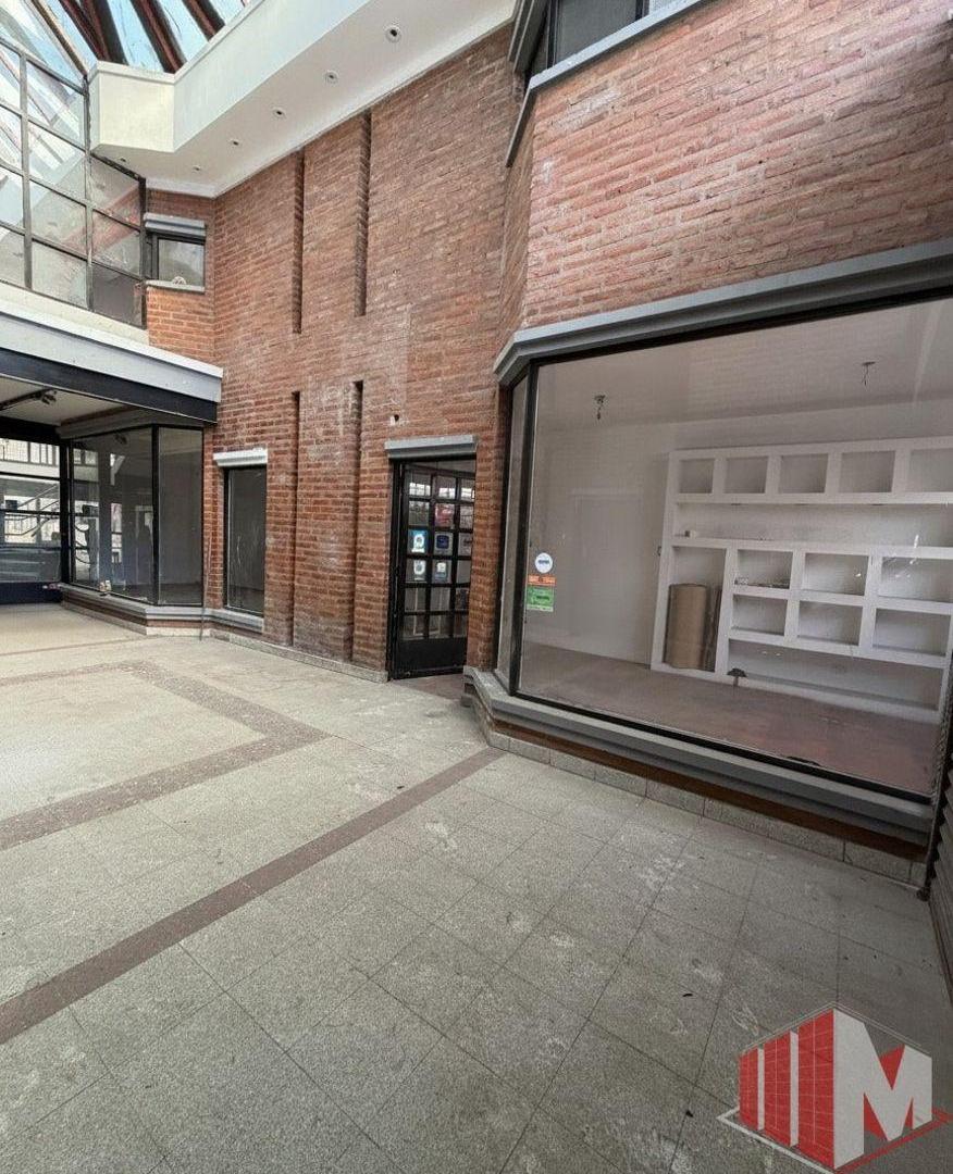 Foto de Galería comercial en venta ubicada en Tapiales, imagen 4