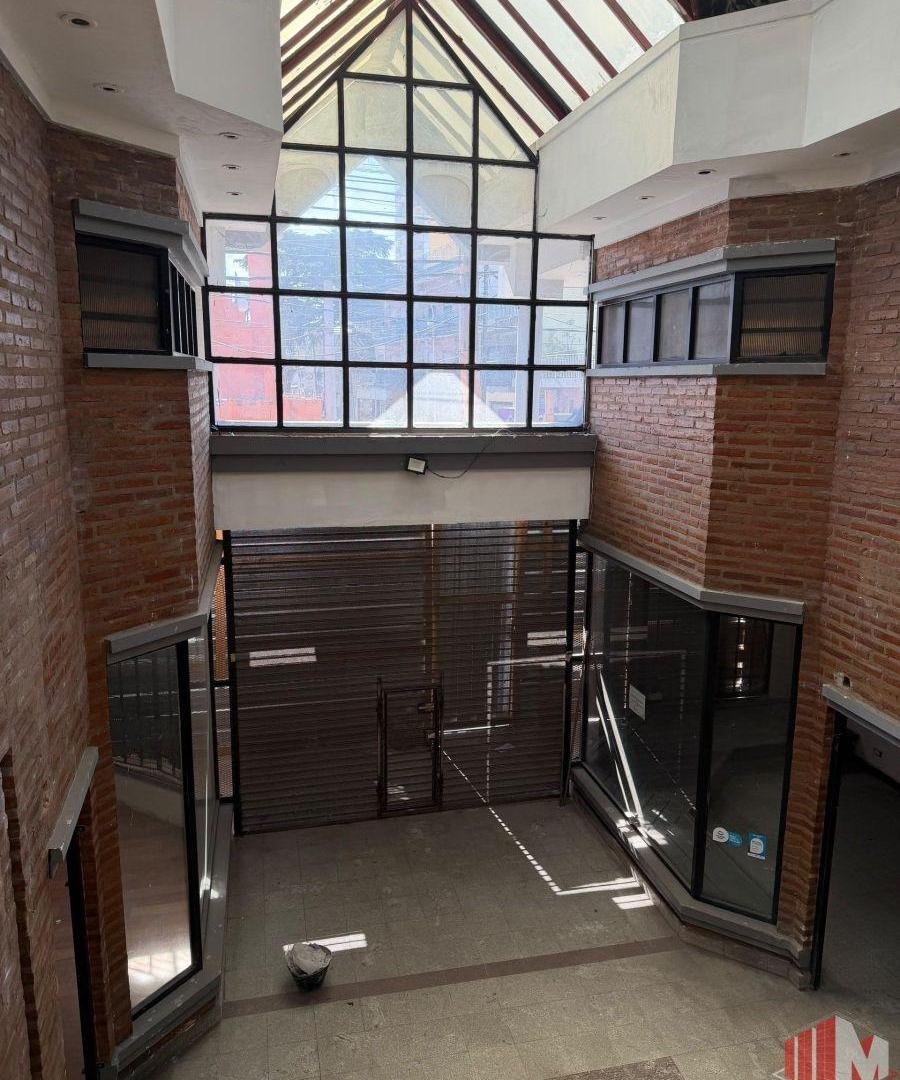Foto de Galería comercial en venta ubicada en Tapiales, imagen 2