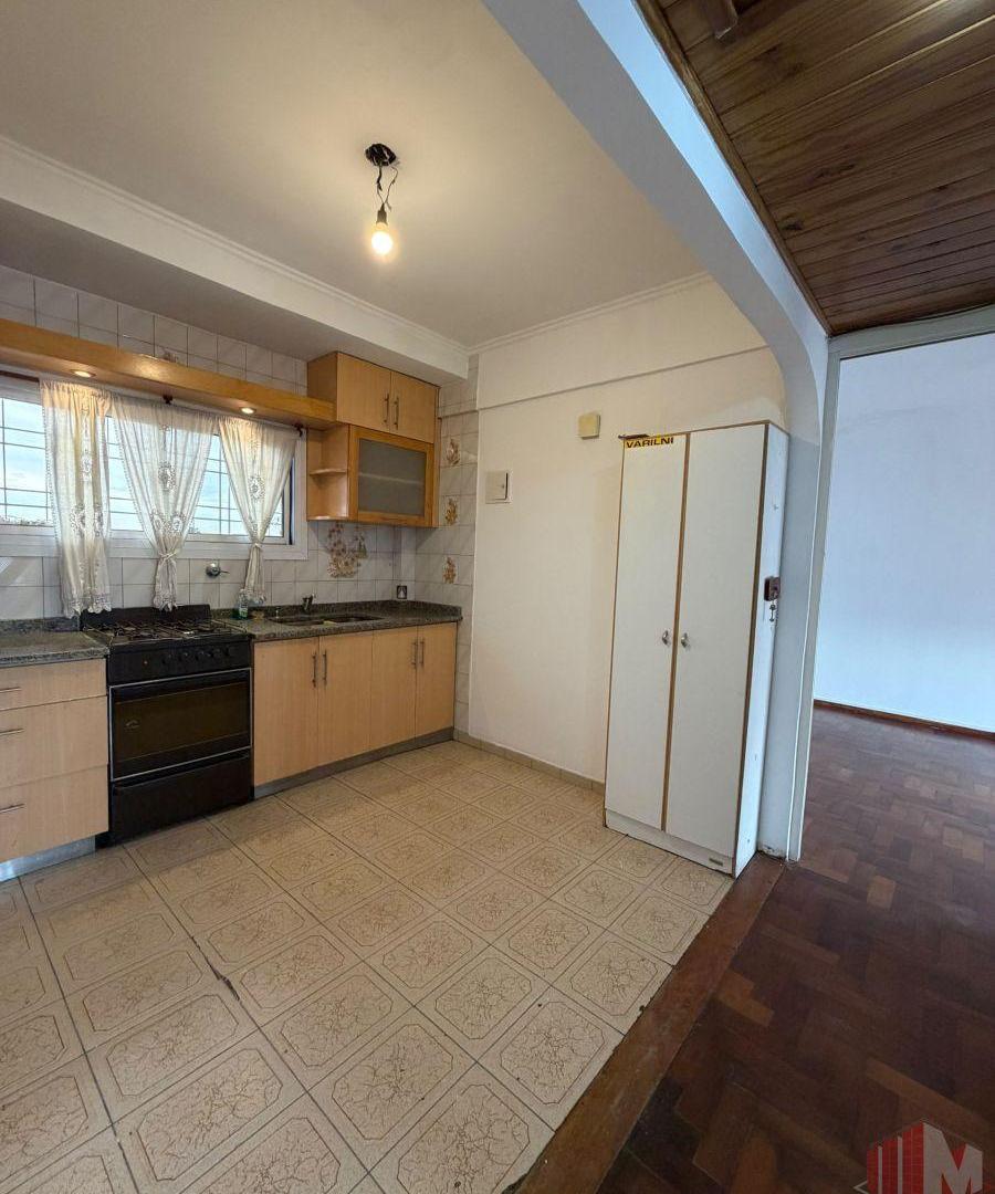 Foto de Departamento en alquiler c/ cochera en Tapiales, imagen 4