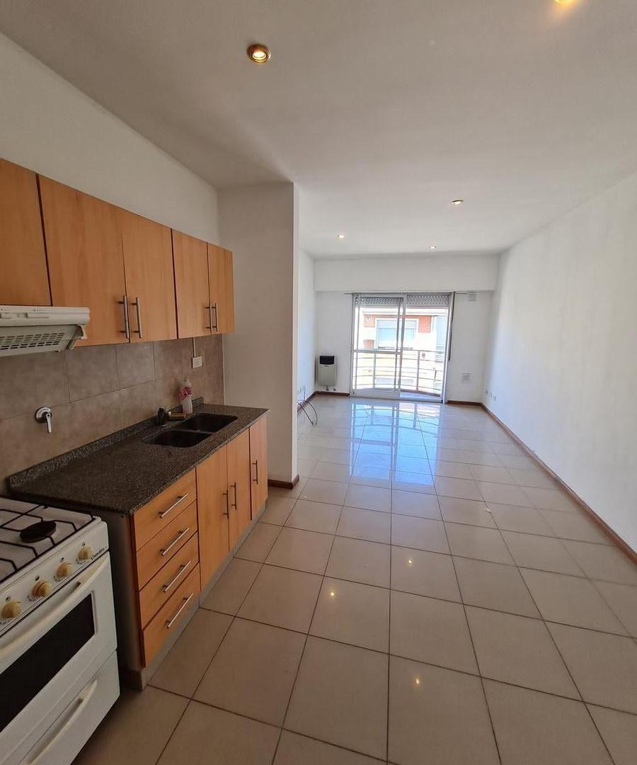 Foto de Departamento en Alquiler en Tapiales, imagen 2