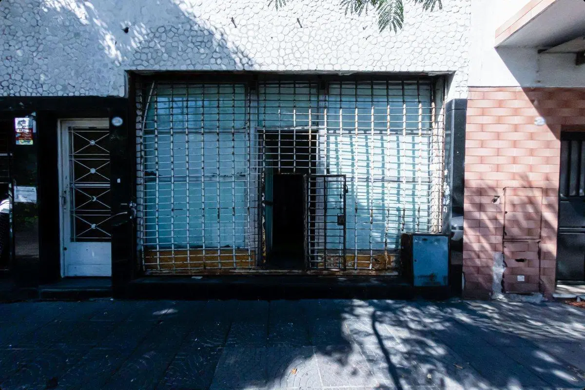 Venta Casa Pompeya 3 dorm Terraza Patio 2 Locales 2