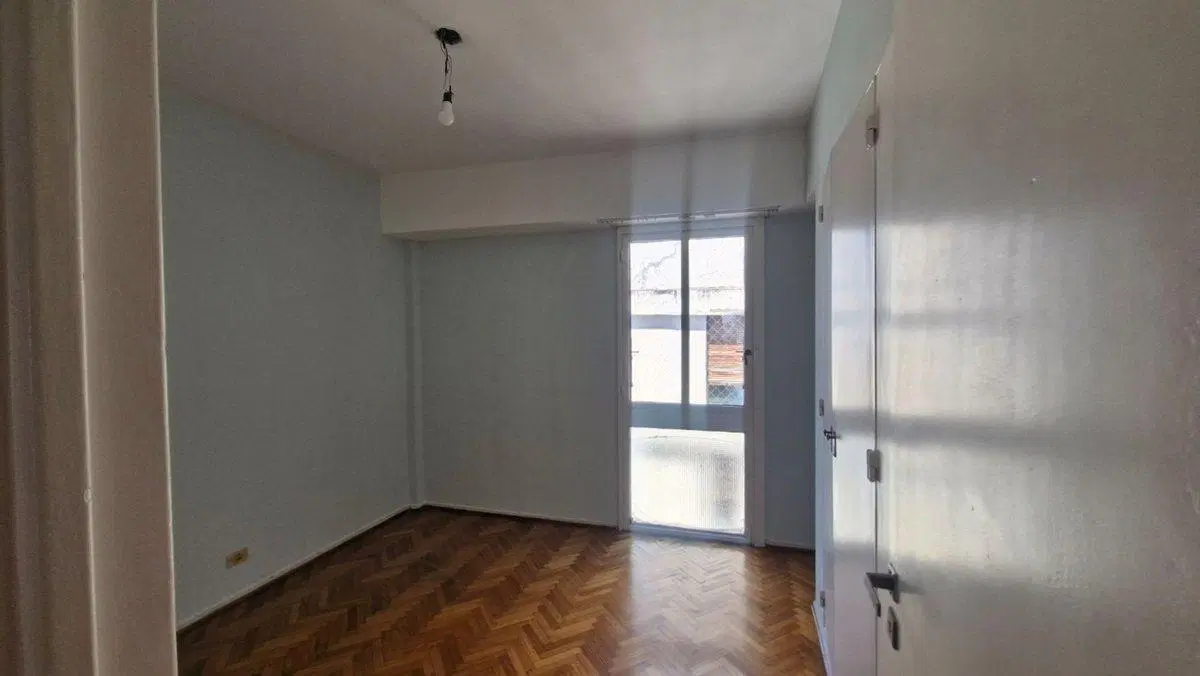 Venta Departamento 3 ambientes, todo Sol Balvanera 5
