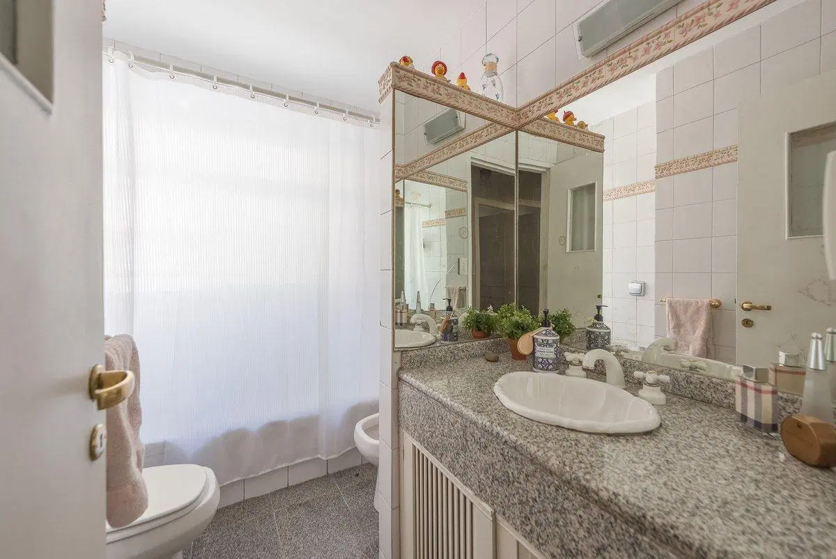 Venta departamento 3 dorm c/dep ycochera Recoleta 5