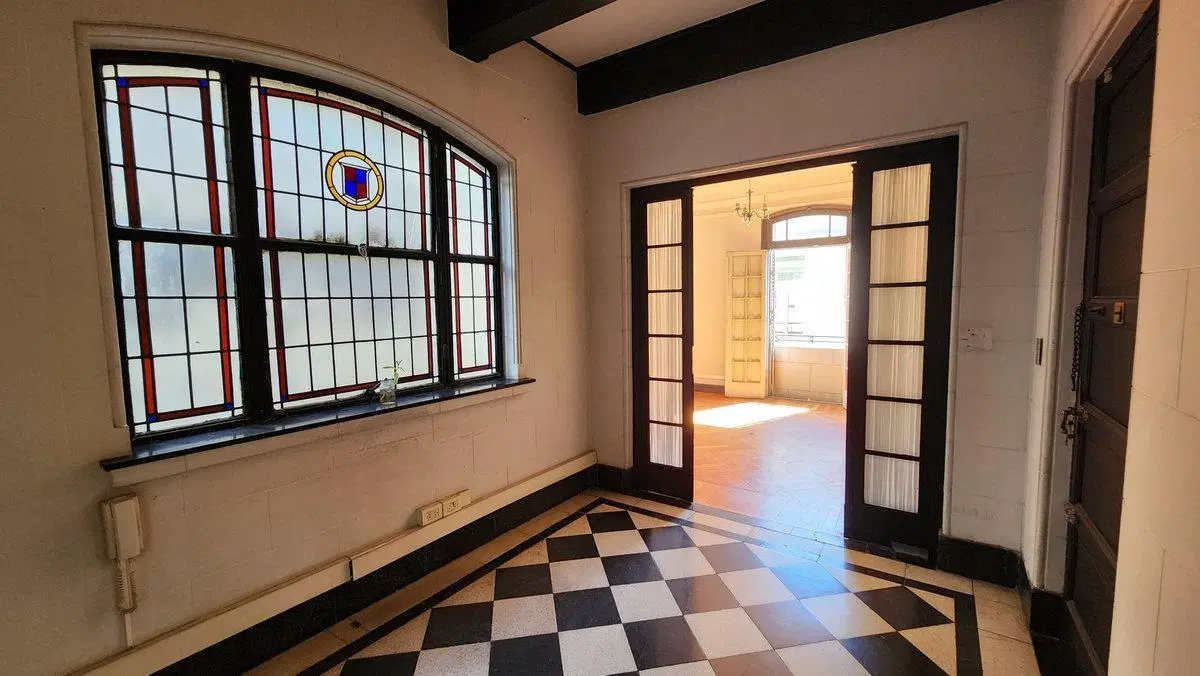 Venta departamento semipiso 5 ambientes Monserrat 3