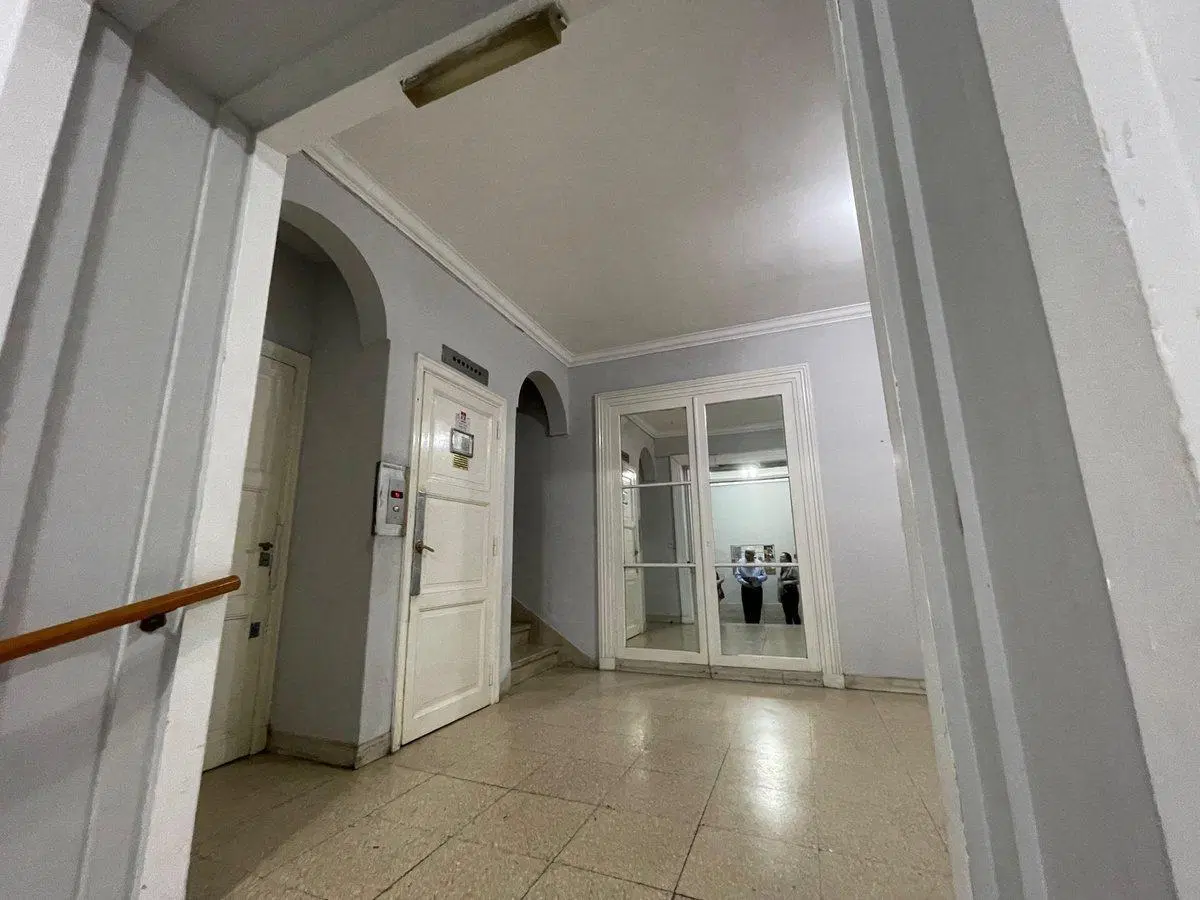 Semipiso 3 amb. al frente balcón corrido s/avenida 2