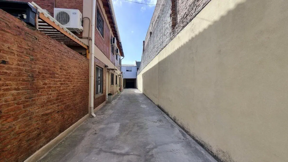 PH de 2 ambientes en Valentín Alsina - Cochera 3