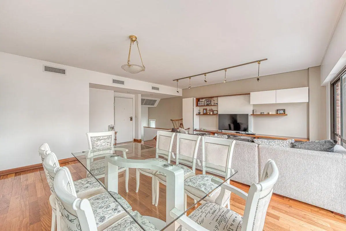 Dúplex en Caballito con balcón cerrado y cochera 2