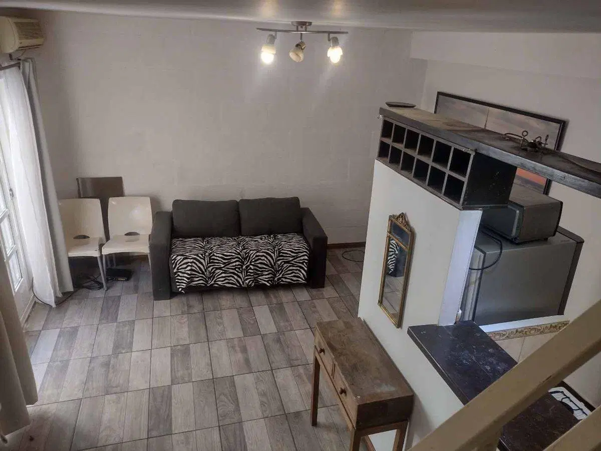 ALQUILER - PH (duplex) 2 Ambientes con Patio 2