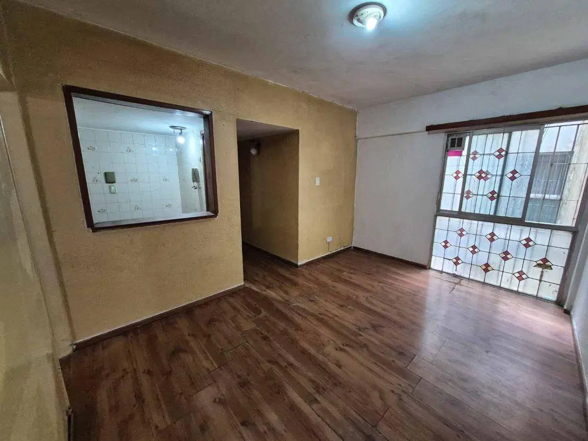 Departamento 2 ambientes en venta Monserrat 5