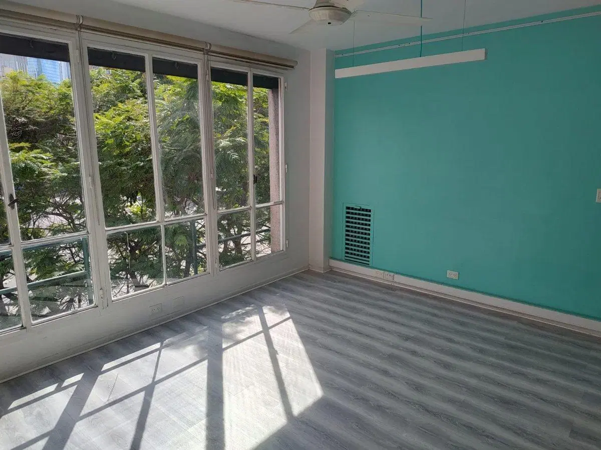 Venta Monoambiente Divisible en San Nicolas 5