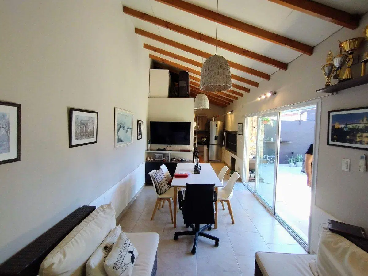 Casa 3 Ambientes Pileta Jardín Garage Villa Luzuri 4
