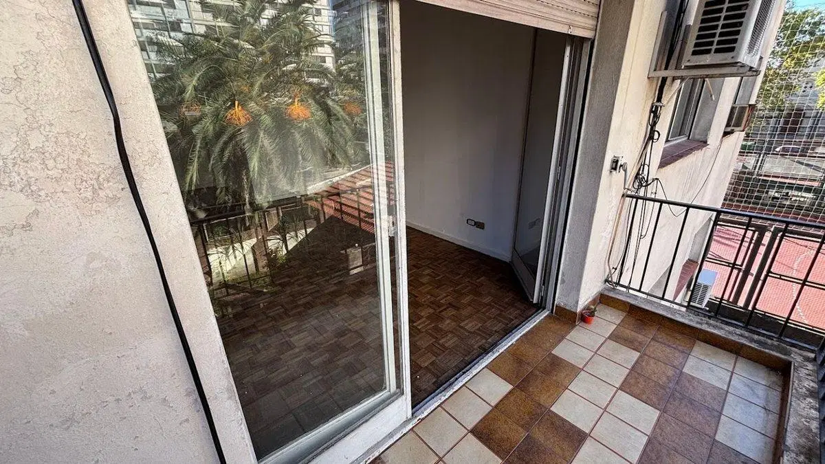 Venta depto 3 amb. c/balcon - 70 m2 oportunidad! 2