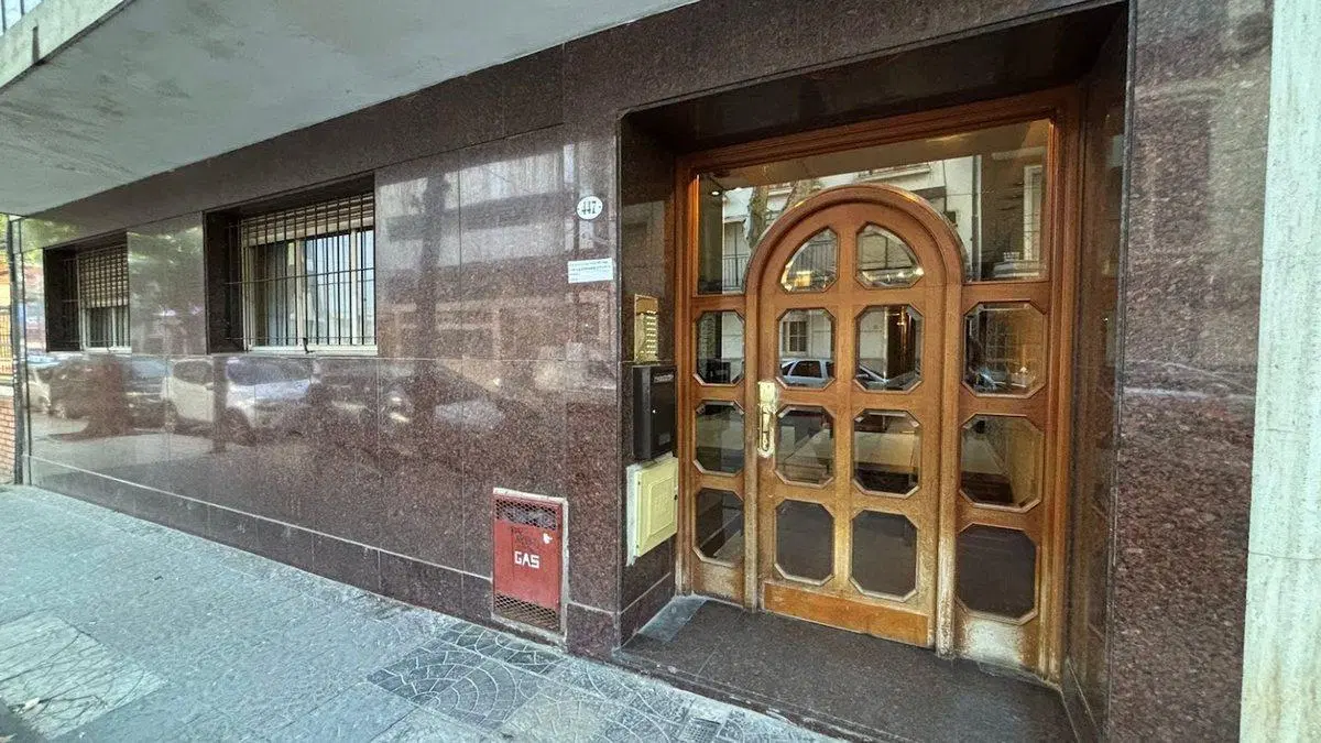 Venta depto 3 amb. c/balcon - 70 m2 oportunidad! 4