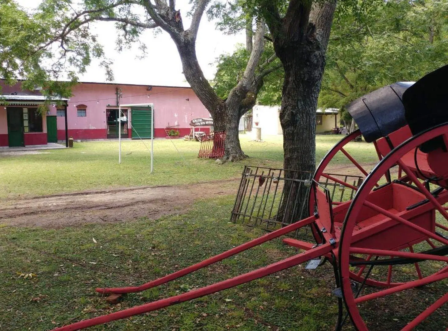 Campo de 210000m2 con complejo turístico y eventos 4