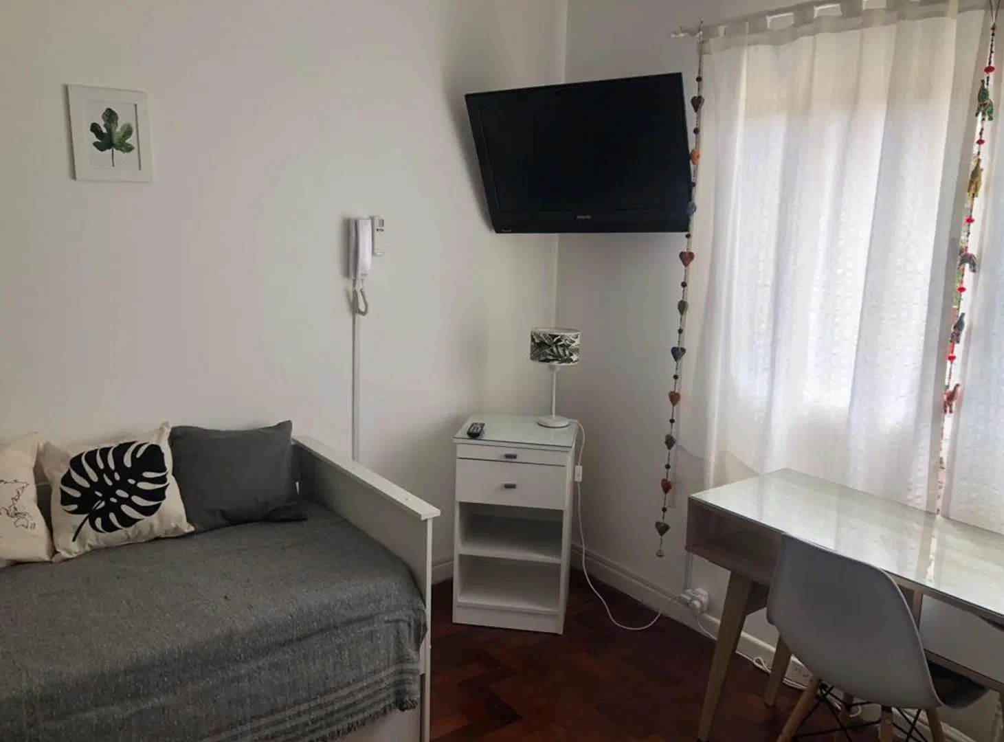 Impecable Monoambiente Amueblado + bajas expensas 4