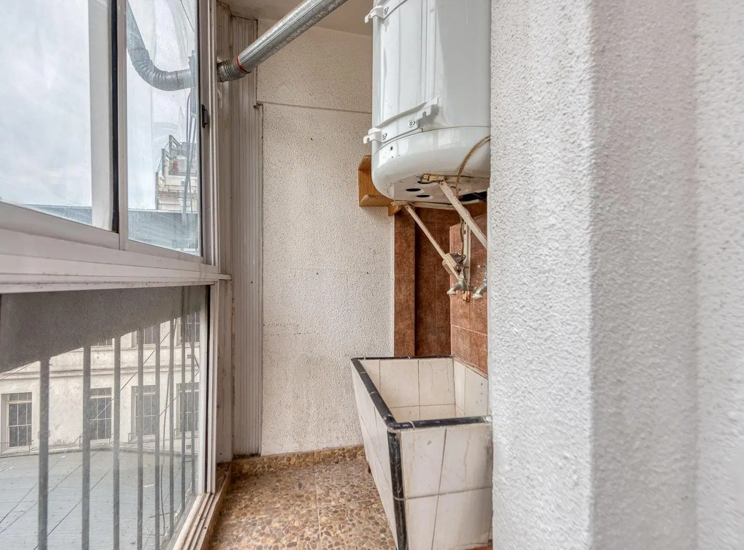 VENTA 2 AMBIENTES EN BALVANERA 8