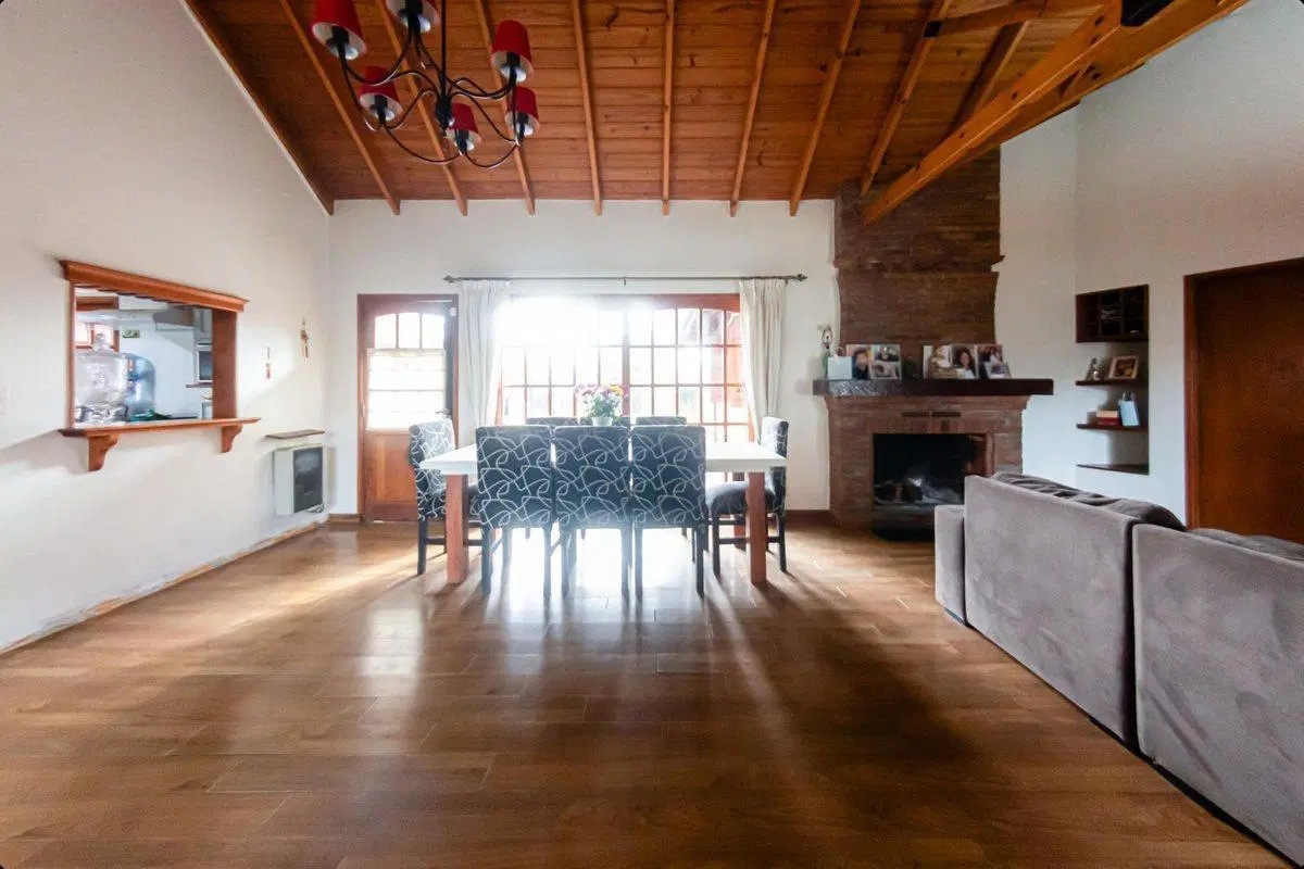 Chalet Casa Quinta Jardín Pileta Quincho Ranelagh 8