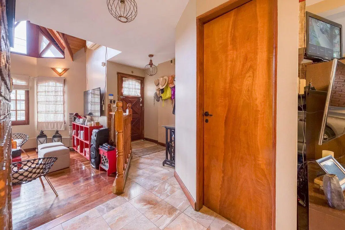 OPORTUNIDAD CASA C/ JARDIN QUINCHO BERNAL QUILMES 4