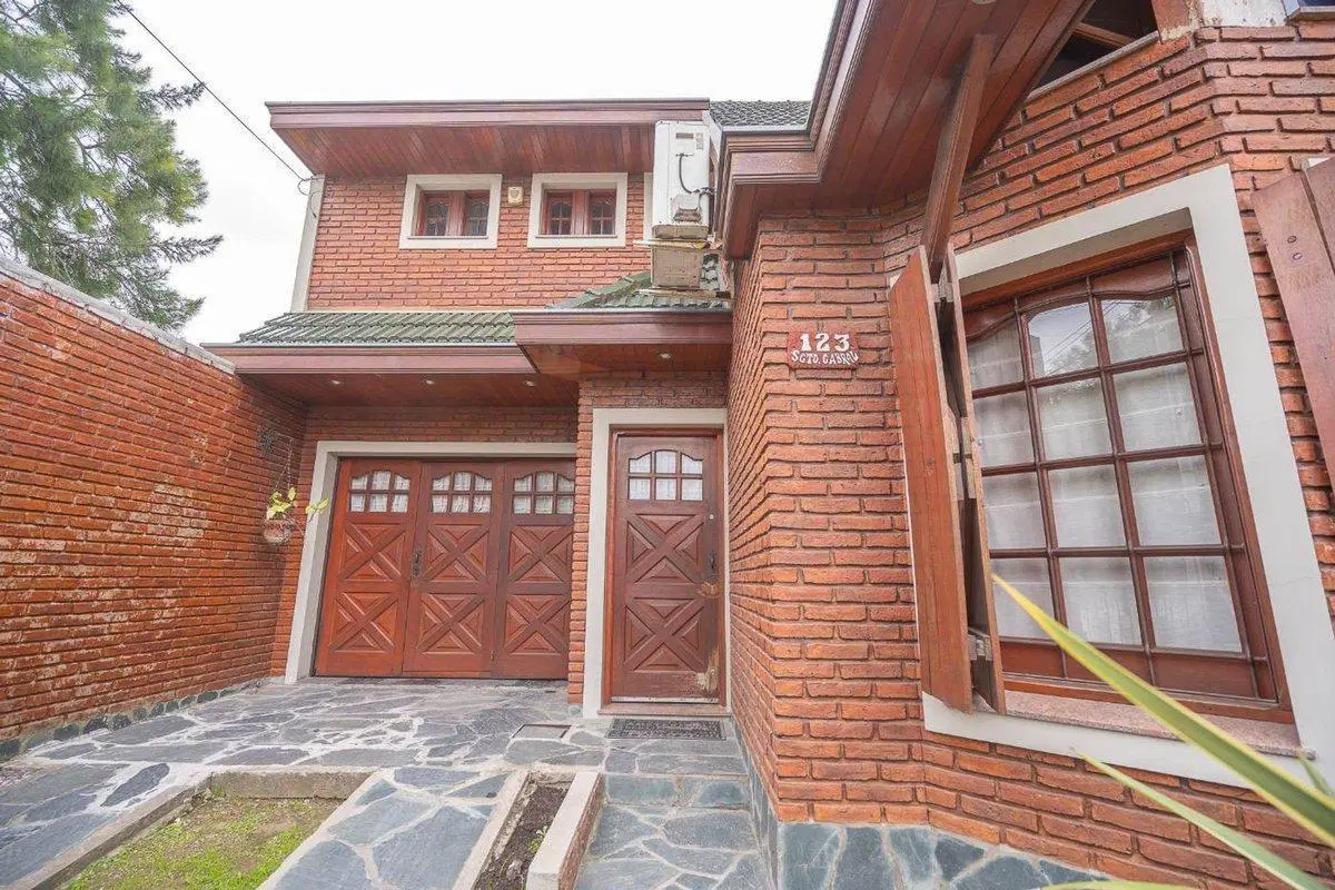 OPORTUNIDAD CASA C/ JARDIN QUINCHO BERNAL QUILMES 3