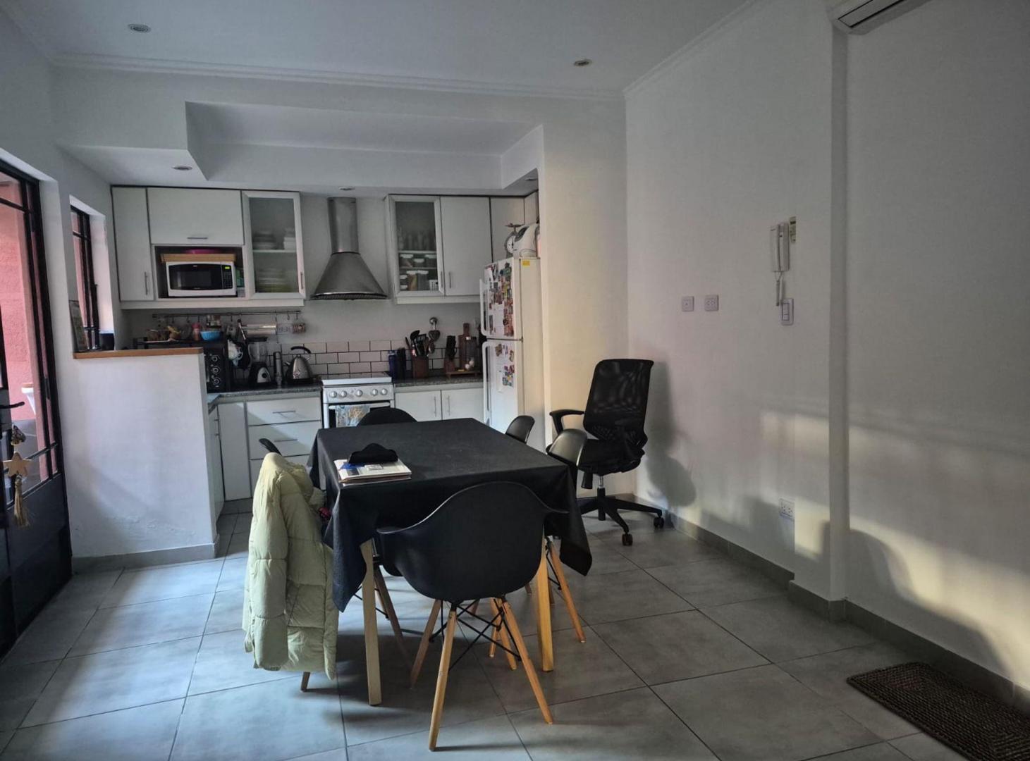 Foto de Venta PH 4 ambientes con Patio San Martin Centro, imagen 2